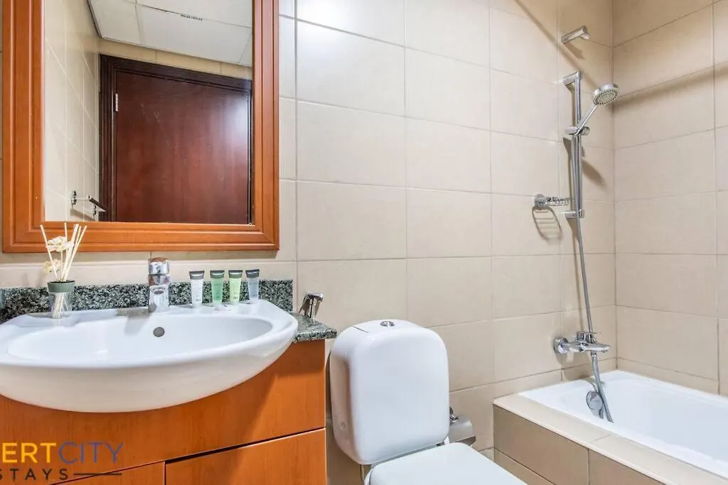 Apartment Fully Furnished 1 Bed In Jlt, Hosted By Desert City Stays Dubai United Arab Emirates